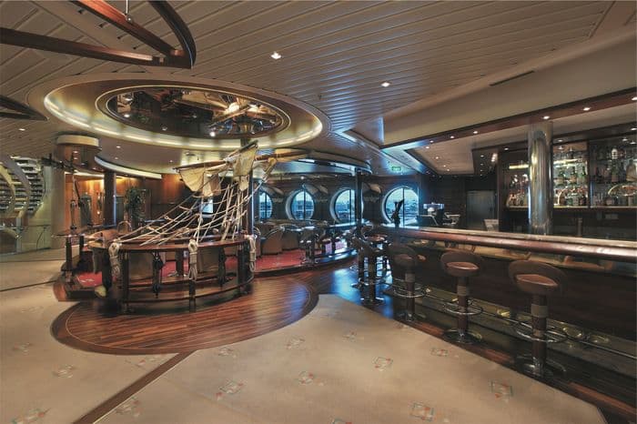 Royal Caribbean International Explorer of the Seas Interior Schooner Bar.jpg